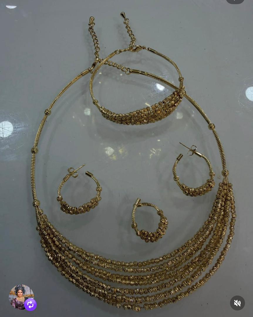 Diamond choker